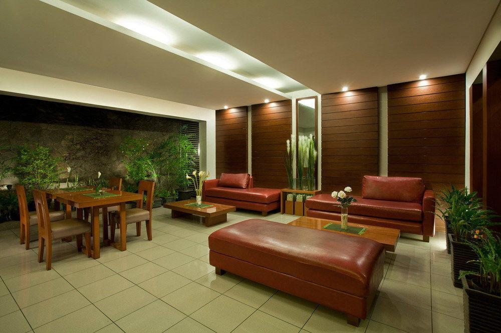 Ilos Hotel Бандунг Экстерьер фото
