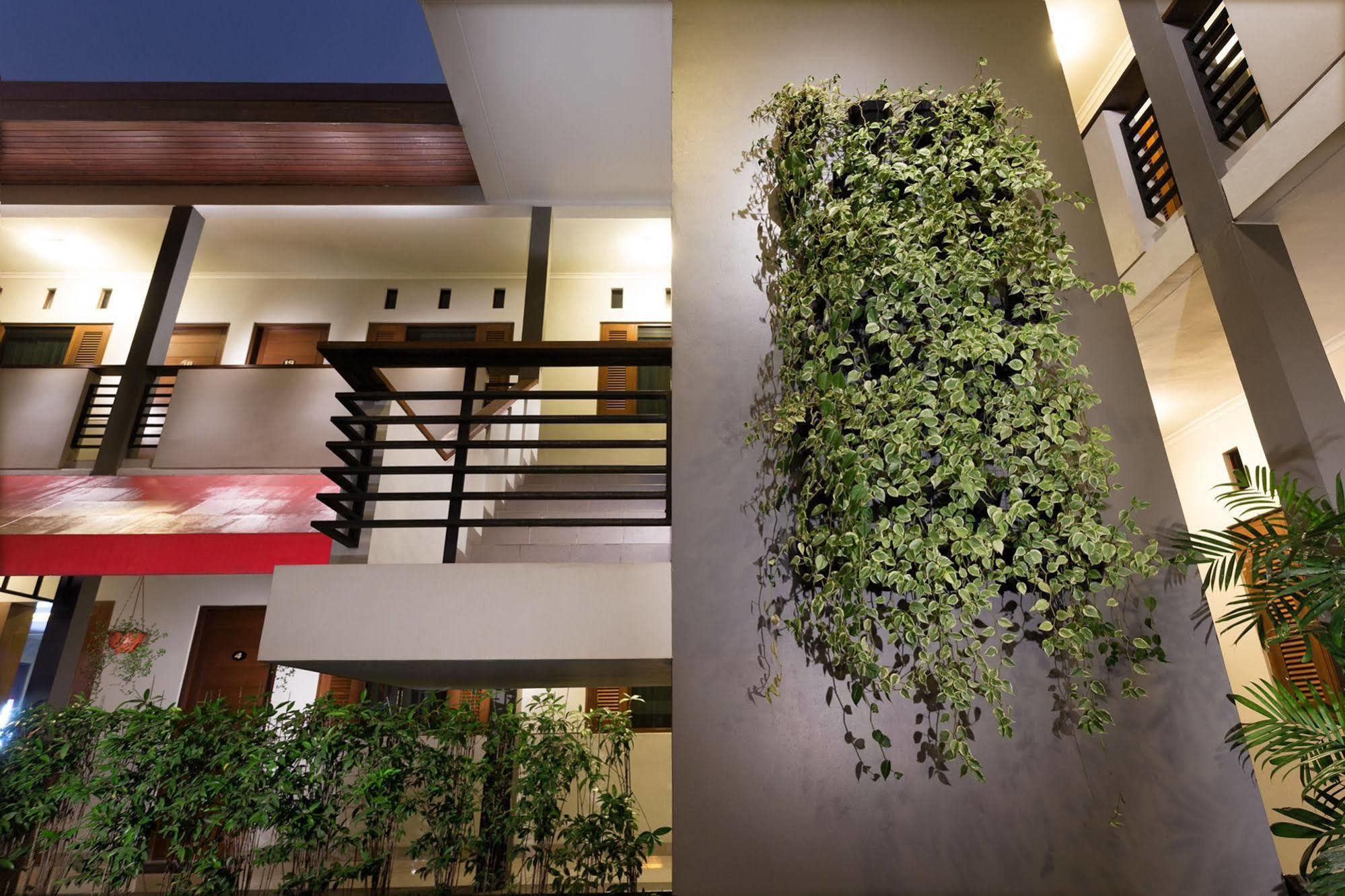Ilos Hotel Бандунг Экстерьер фото